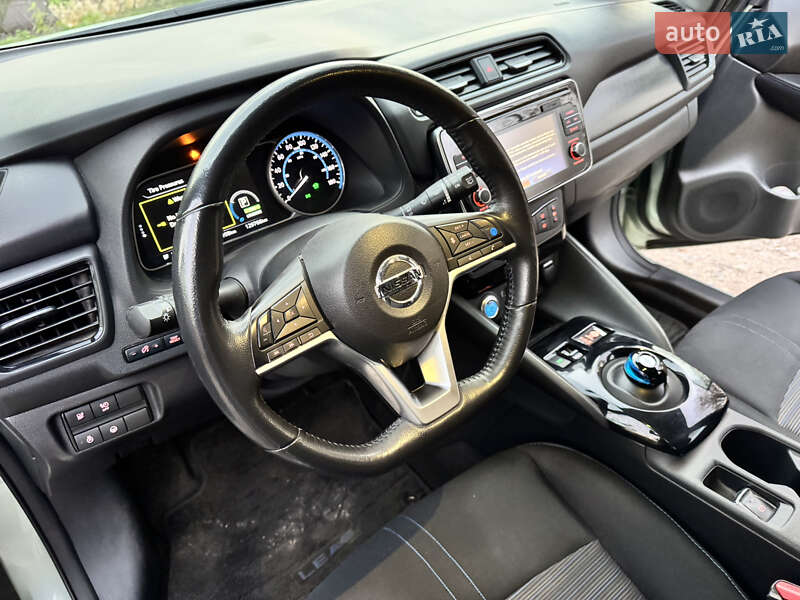 Хэтчбек Nissan Leaf 2018 в Киеве фото 29 Хэтчбек Nissan Leaf 2018 в Киеве