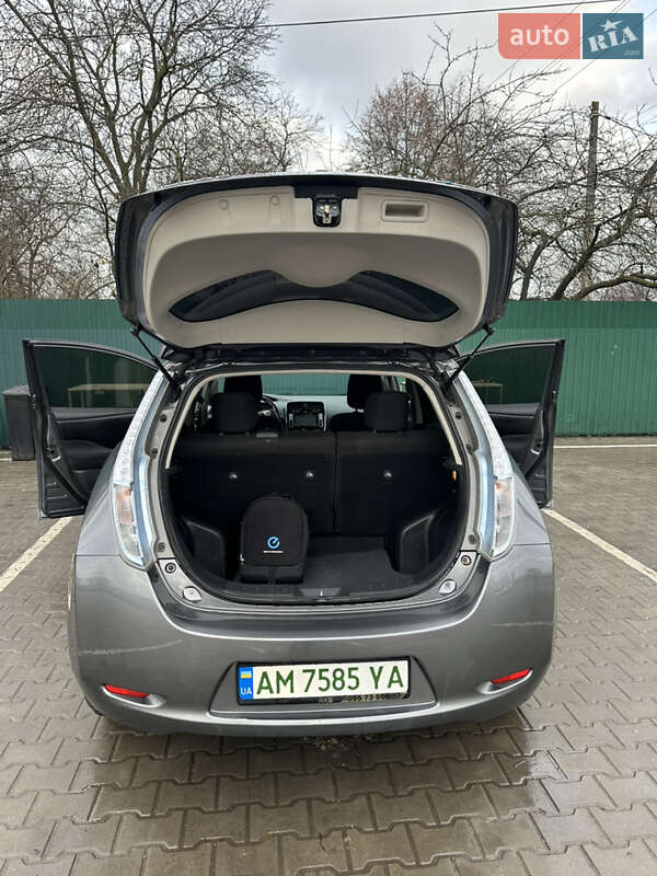 Хэтчбек Nissan Leaf 2013 в Житомире