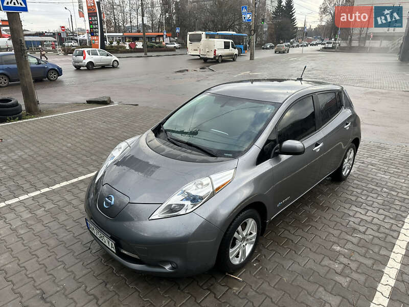 Хэтчбек Nissan Leaf 2013 в Житомире