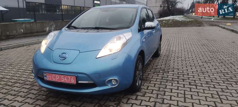 Хэтчбек Nissan Leaf 2012 в Ивано-Франковске