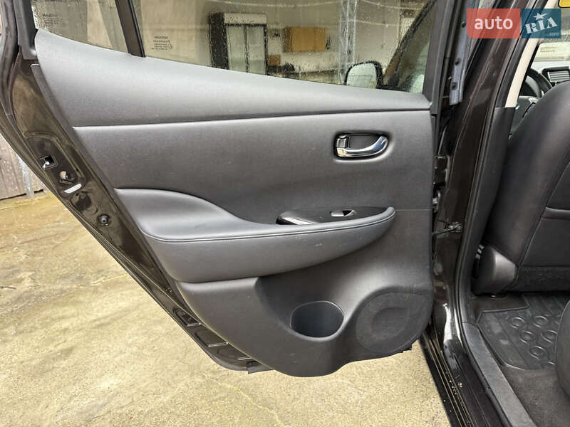 Хэтчбек Nissan Leaf 2016 в Умани фото 73 Хэтчбек Nissan Leaf 2016 в Умани