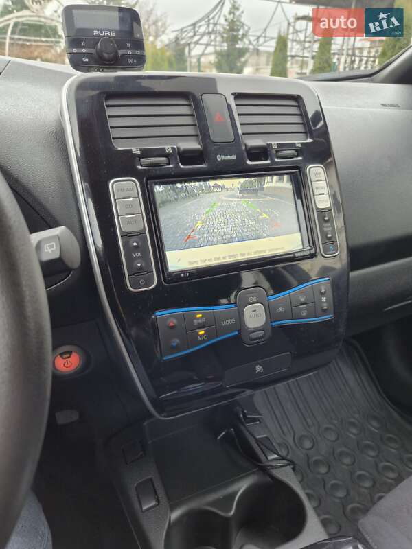 Хетчбек Nissan Leaf 2015 в Золочеві фото 6 Хетчбек Nissan Leaf 2015 в Золочеві