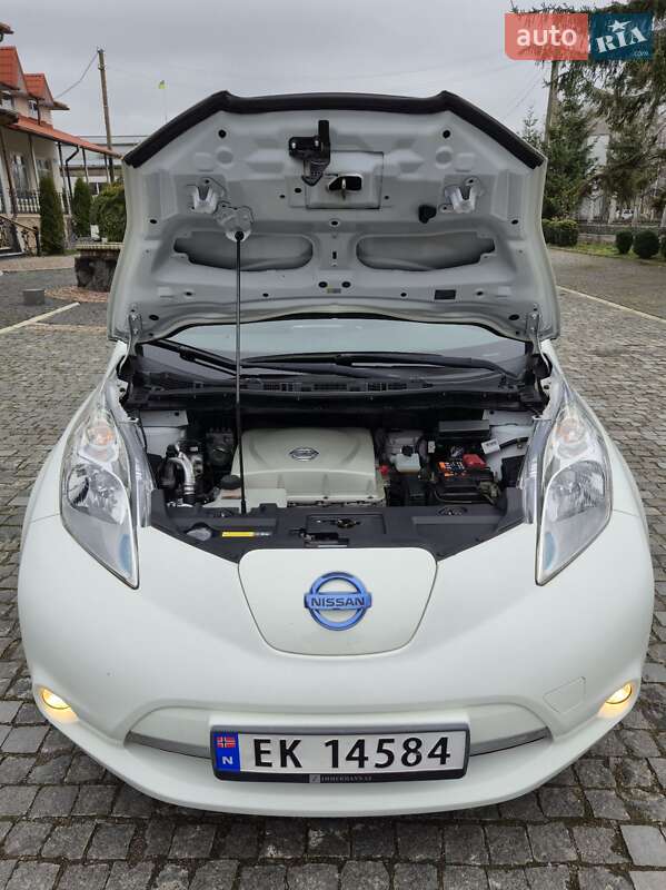 Хетчбек Nissan Leaf 2015 в Золочеві фото 26 Хетчбек Nissan Leaf 2015 в Золочеві