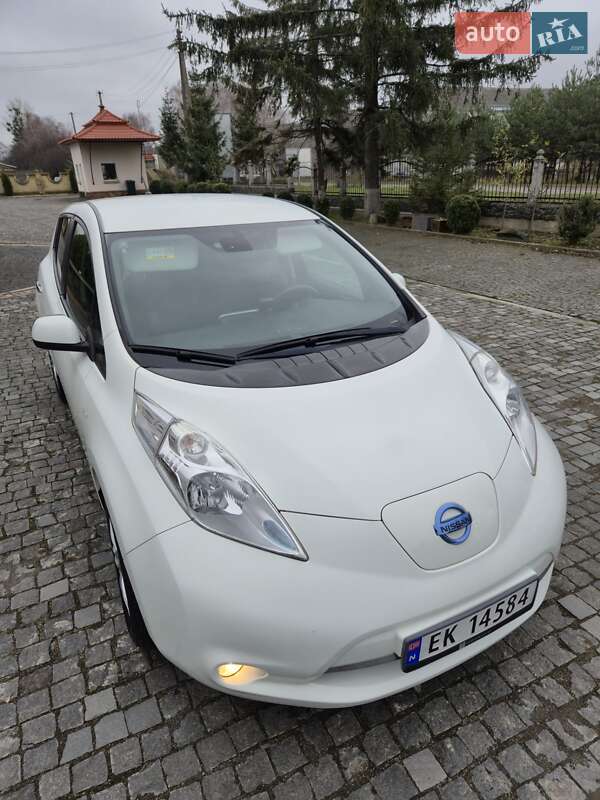 Хетчбек Nissan Leaf 2015 в Золочеві фото 34 Хетчбек Nissan Leaf 2015 в Золочеві