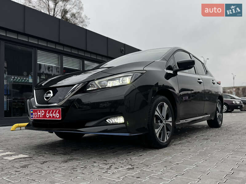 Хэтчбек Nissan Leaf 2021 в Владимире