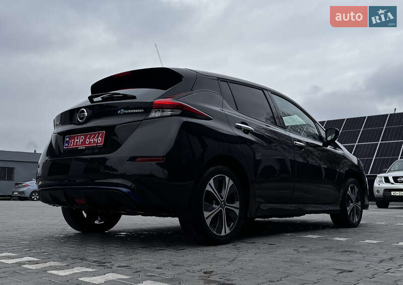 Хэтчбек Nissan Leaf 2021 в Владимире