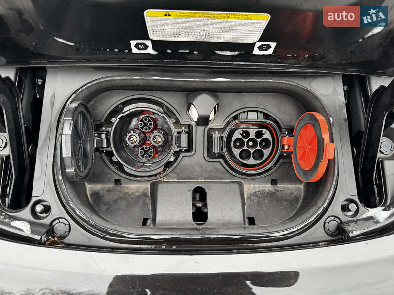 Хэтчбек Nissan Leaf 2021 в Владимире