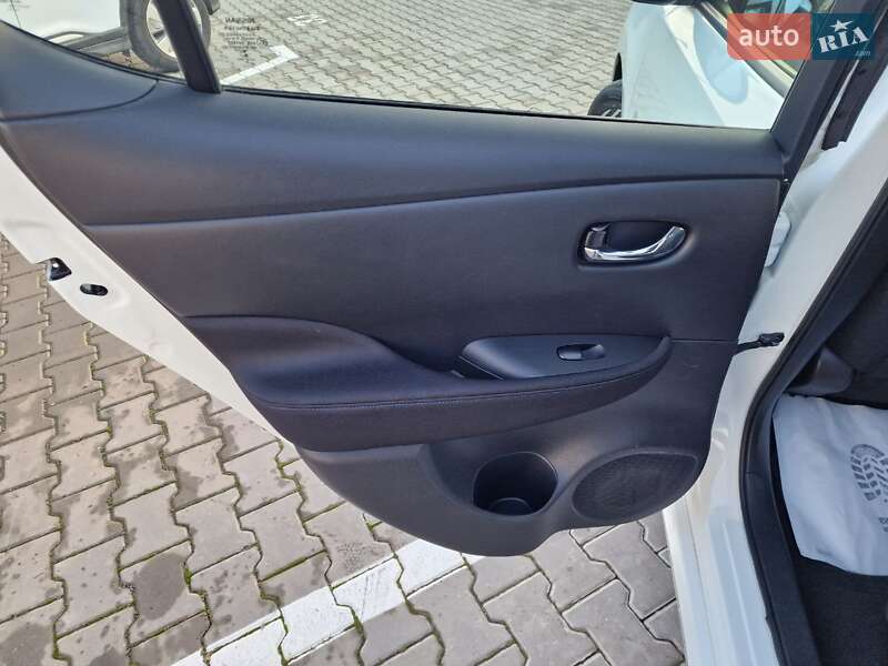 Хетчбек Nissan Leaf 2022 в Вінниці