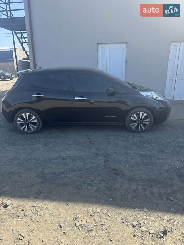 Хетчбек Nissan Leaf 2014 в Луцьку фото 4 Хетчбек Nissan Leaf 2014 в Луцьку