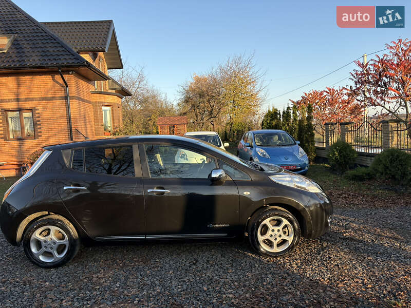 Хэтчбек Nissan Leaf 2014 в Луцке