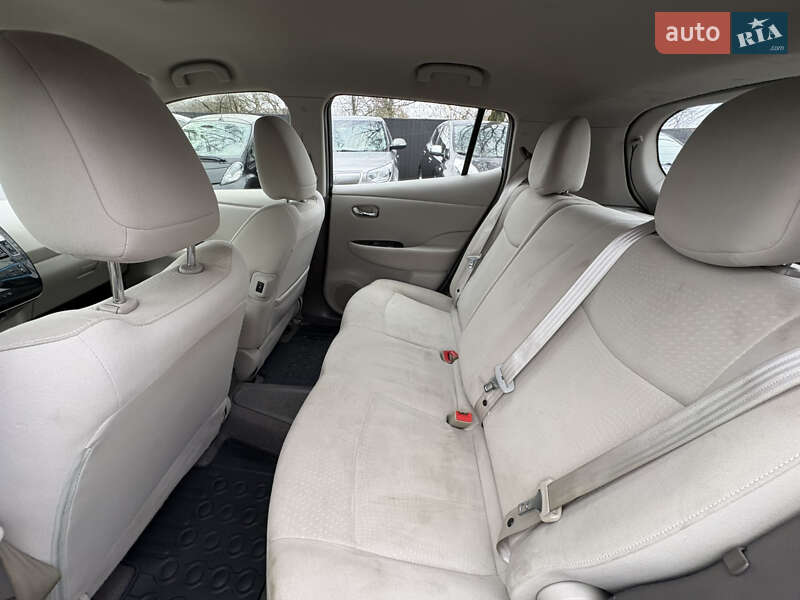 Хэтчбек Nissan Leaf 2012 в Луцке