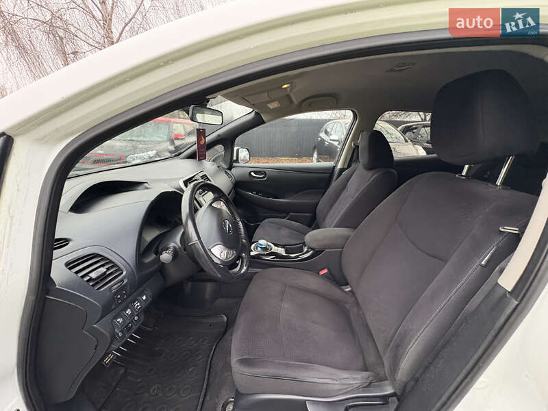 Хэтчбек Nissan Leaf 2013 в Луцке