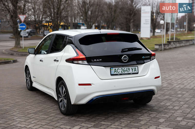 Хэтчбек Nissan Leaf 2018 в Луцке