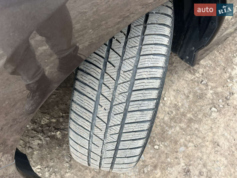 Хэтчбек Nissan Leaf 2021 в Бродах