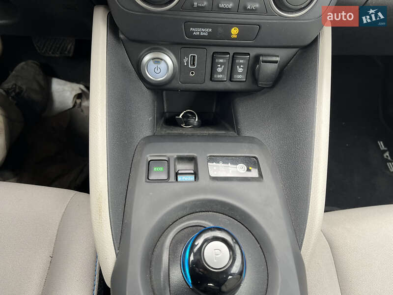 Хэтчбек Nissan Leaf 2021 в Бродах