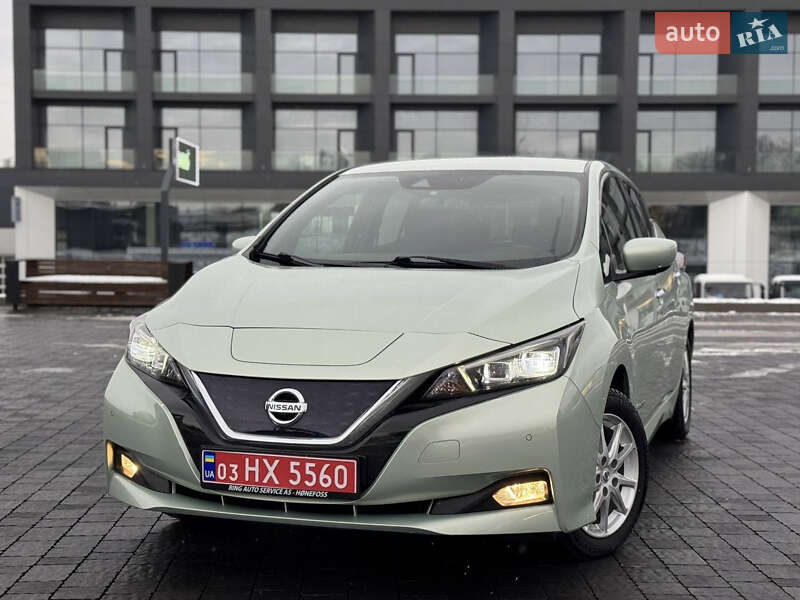 Хэтчбек Nissan Leaf 2018 в Львове