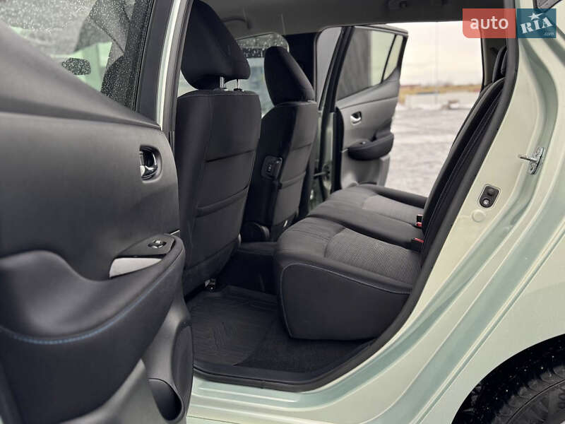 Хэтчбек Nissan Leaf 2018 в Львове