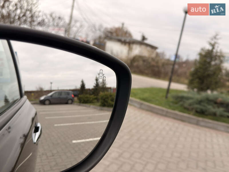 Хэтчбек Nissan Leaf 2018 в Ковеле