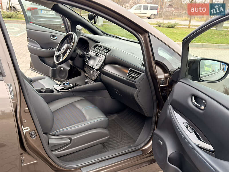 Хэтчбек Nissan Leaf 2018 в Ковеле