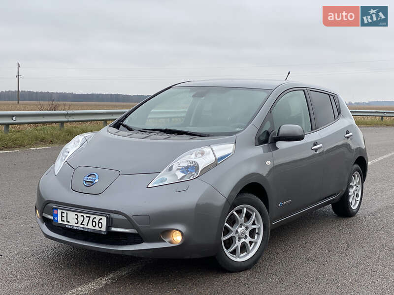 Хэтчбек Nissan Leaf 2014 в Радивилове