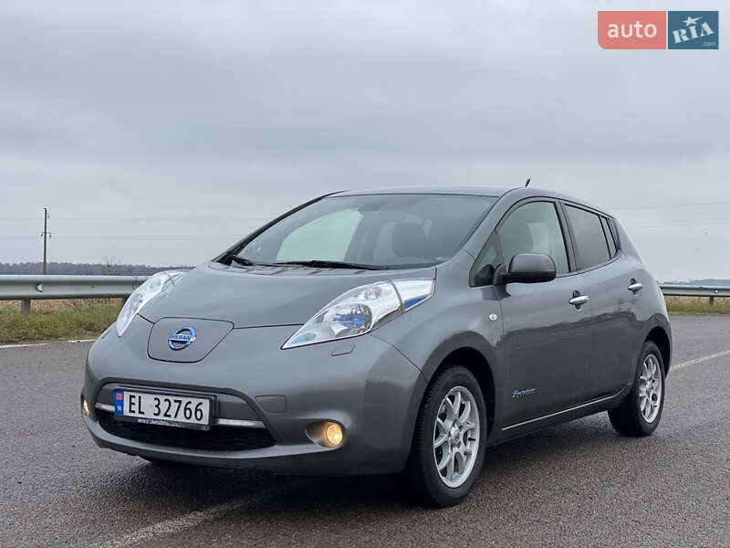 Хэтчбек Nissan Leaf 2014 в Радивилове