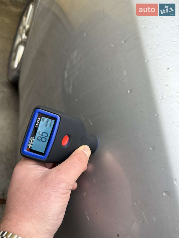 Хэтчбек Nissan Leaf 2012 в Умани