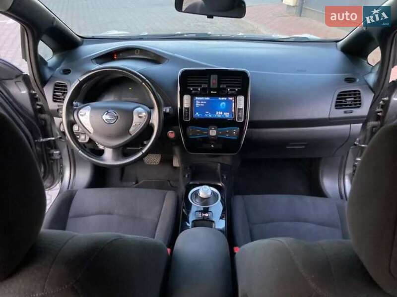 Хетчбек Nissan Leaf 2015 в Вінниці