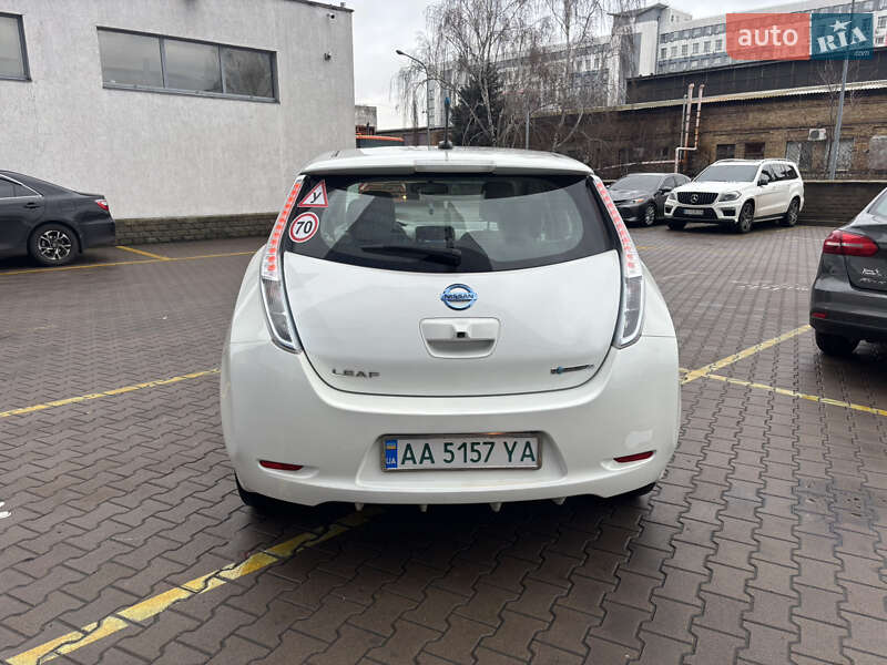 Хетчбек Nissan Leaf 2013 в Києві фото 9 Хетчбек Nissan Leaf 2013 в Києві