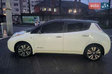 Хетчбек Nissan Leaf 2015 в Вінниці