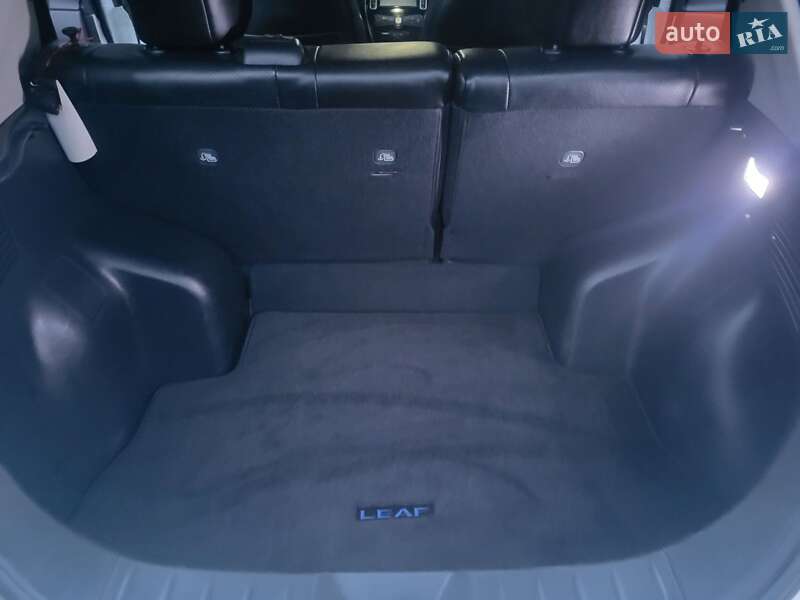 Хэтчбек Nissan Leaf 2015 в Виннице