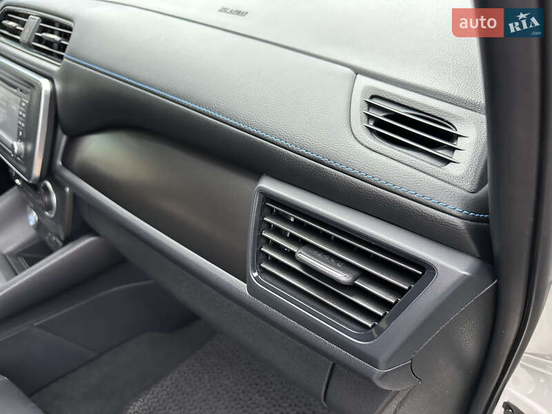 Хэтчбек Nissan Leaf 2018 в Киеве