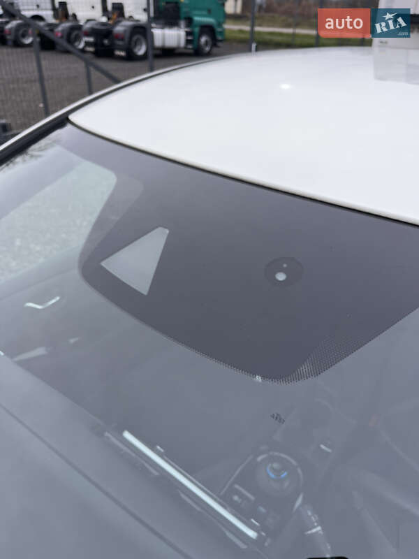 Хэтчбек Nissan Leaf 2019 в Хусте