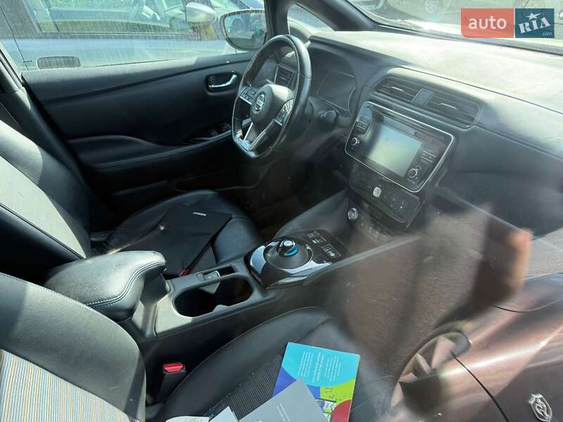 Хэтчбек Nissan Leaf 2018 в Луцке