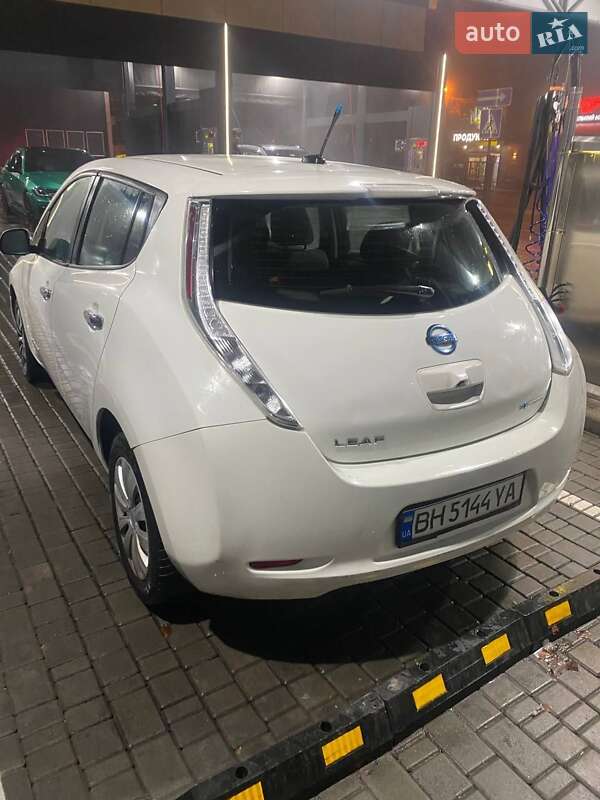 Хэтчбек Nissan Leaf 2014 в Одессе фото 10 Хэтчбек Nissan Leaf 2014 в Одессе