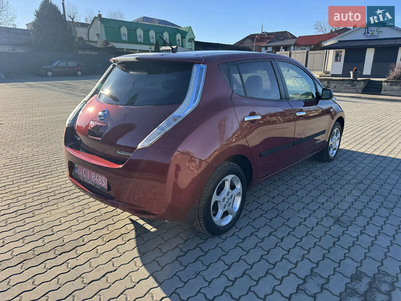 Хетчбек Nissan Leaf 2012 в Яворові