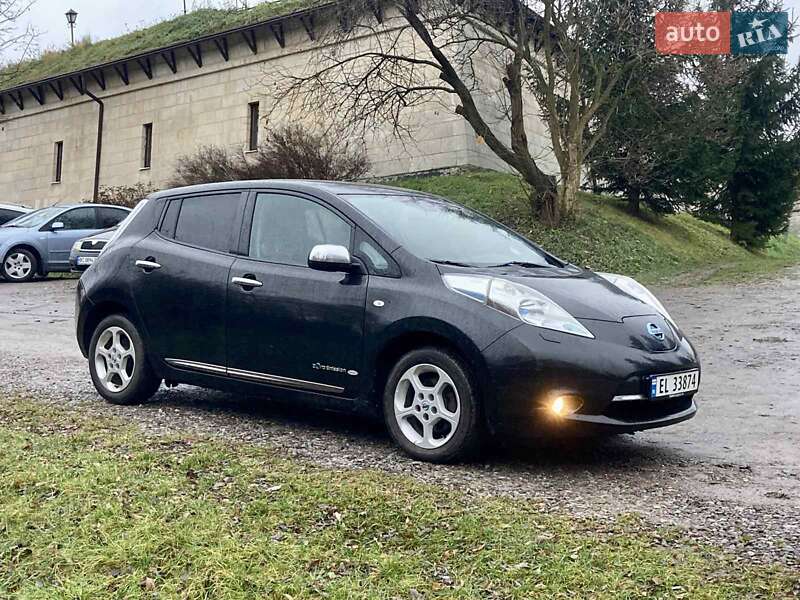 Хэтчбек Nissan Leaf 2014 в Тернополе