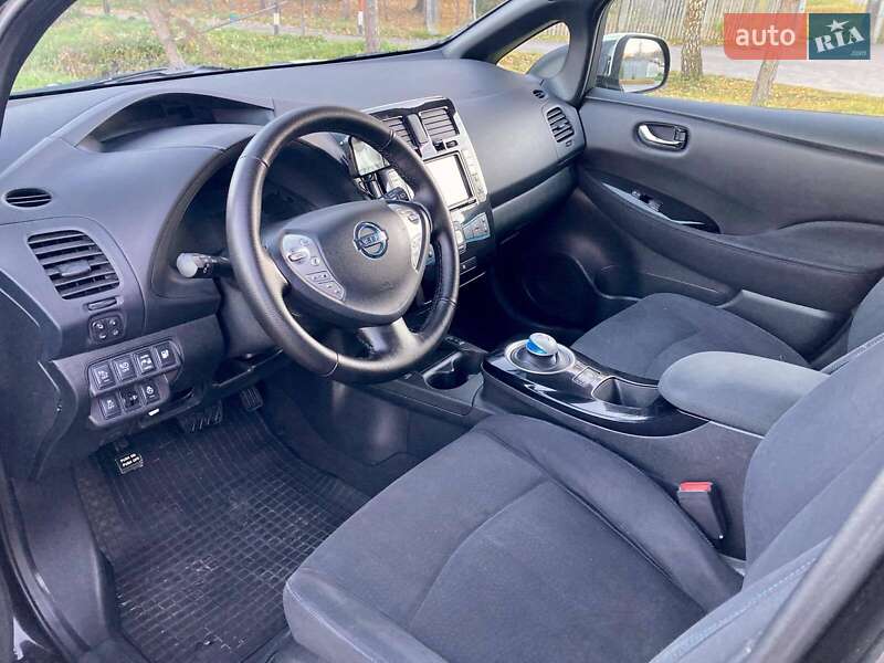 Хэтчбек Nissan Leaf 2014 в Тернополе