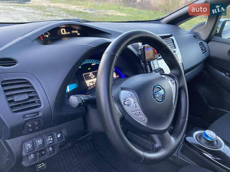 Хэтчбек Nissan Leaf 2014 в Тернополе