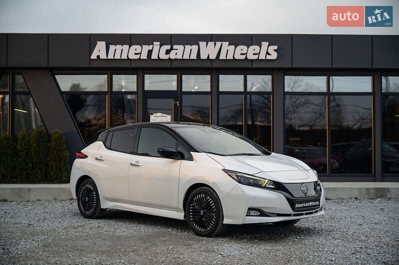 Хэтчбек Nissan Leaf 2023 в Черновцах