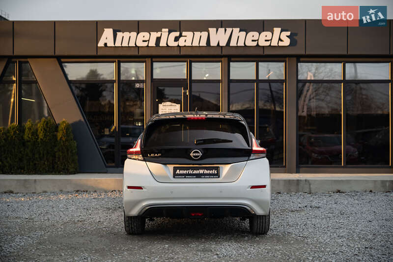 Хэтчбек Nissan Leaf 2023 в Черновцах
