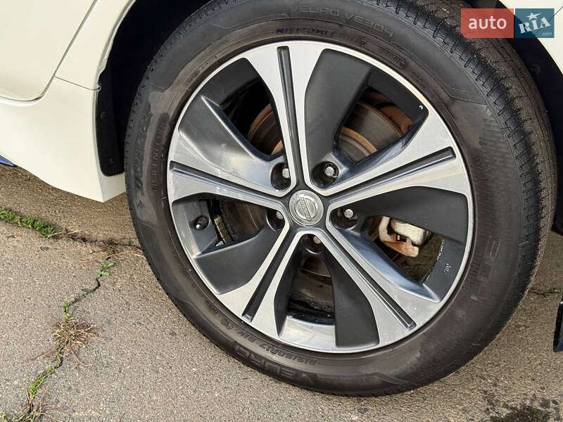 Хэтчбек Nissan Leaf 2018 в Белгороде-Днестровском фото 8 Хэтчбек Nissan Leaf 2018 в Белгороде-Днестровском