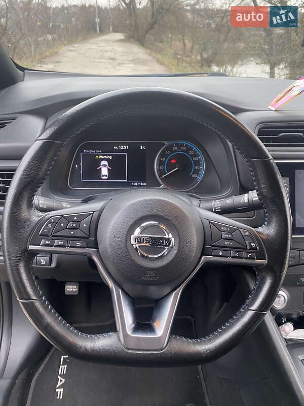 Хетчбек Nissan Leaf 2021 в Києві фото 2 Хетчбек Nissan Leaf 2021 в Києві