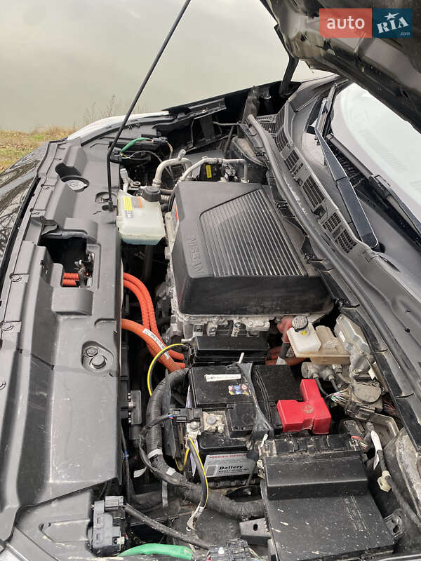 Хетчбек Nissan Leaf 2021 в Києві фото 10 Хетчбек Nissan Leaf 2021 в Києві