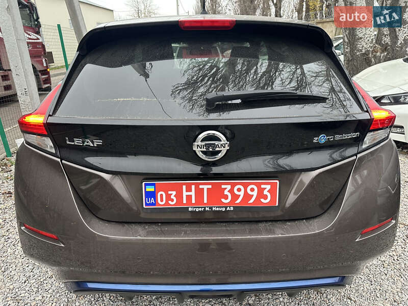 Хэтчбек Nissan Leaf 2018 в Одессе