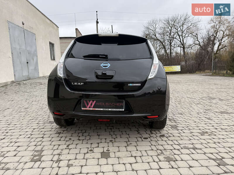 Хэтчбек Nissan Leaf 2016 в Борщеве