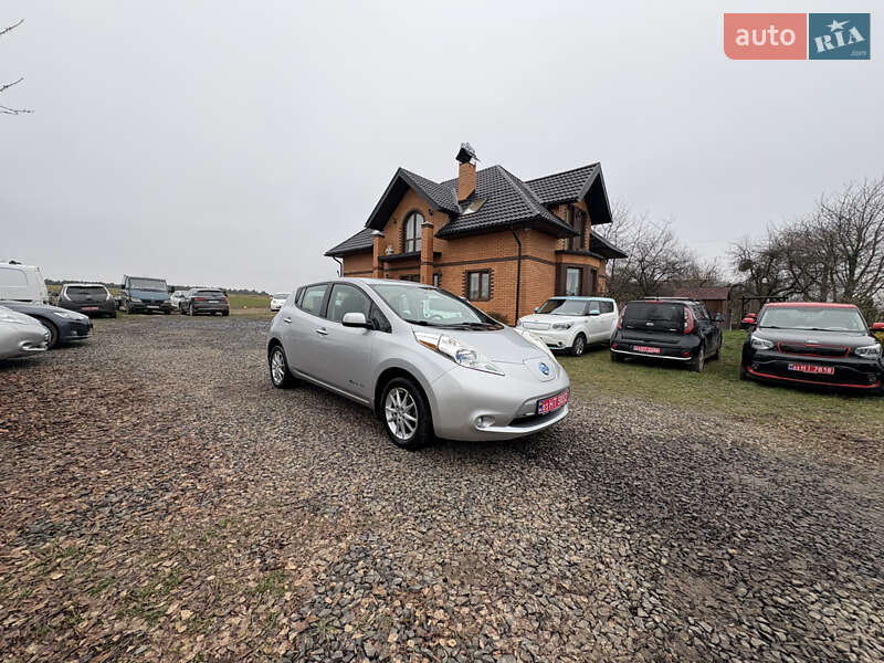Хэтчбек Nissan Leaf 2013 в Луцке