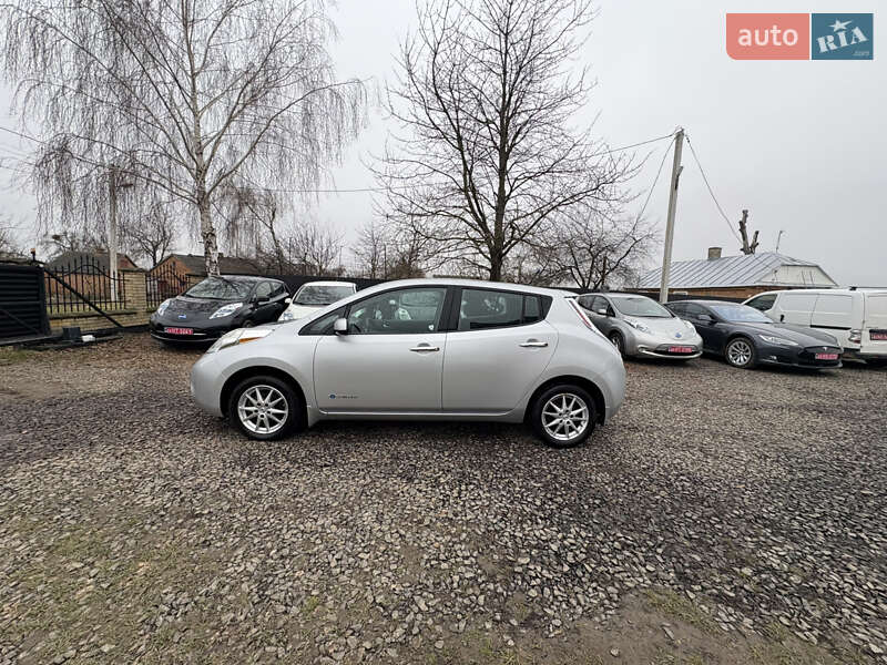 Хэтчбек Nissan Leaf 2013 в Луцке
