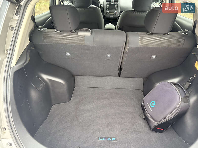 Хэтчбек Nissan Leaf 2013 в Луцке