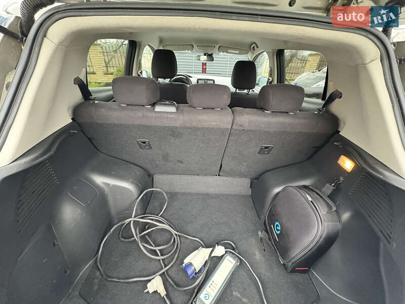 Хэтчбек Nissan Leaf 2013 в Луцке фото 18 Хэтчбек Nissan Leaf 2013 в Луцке