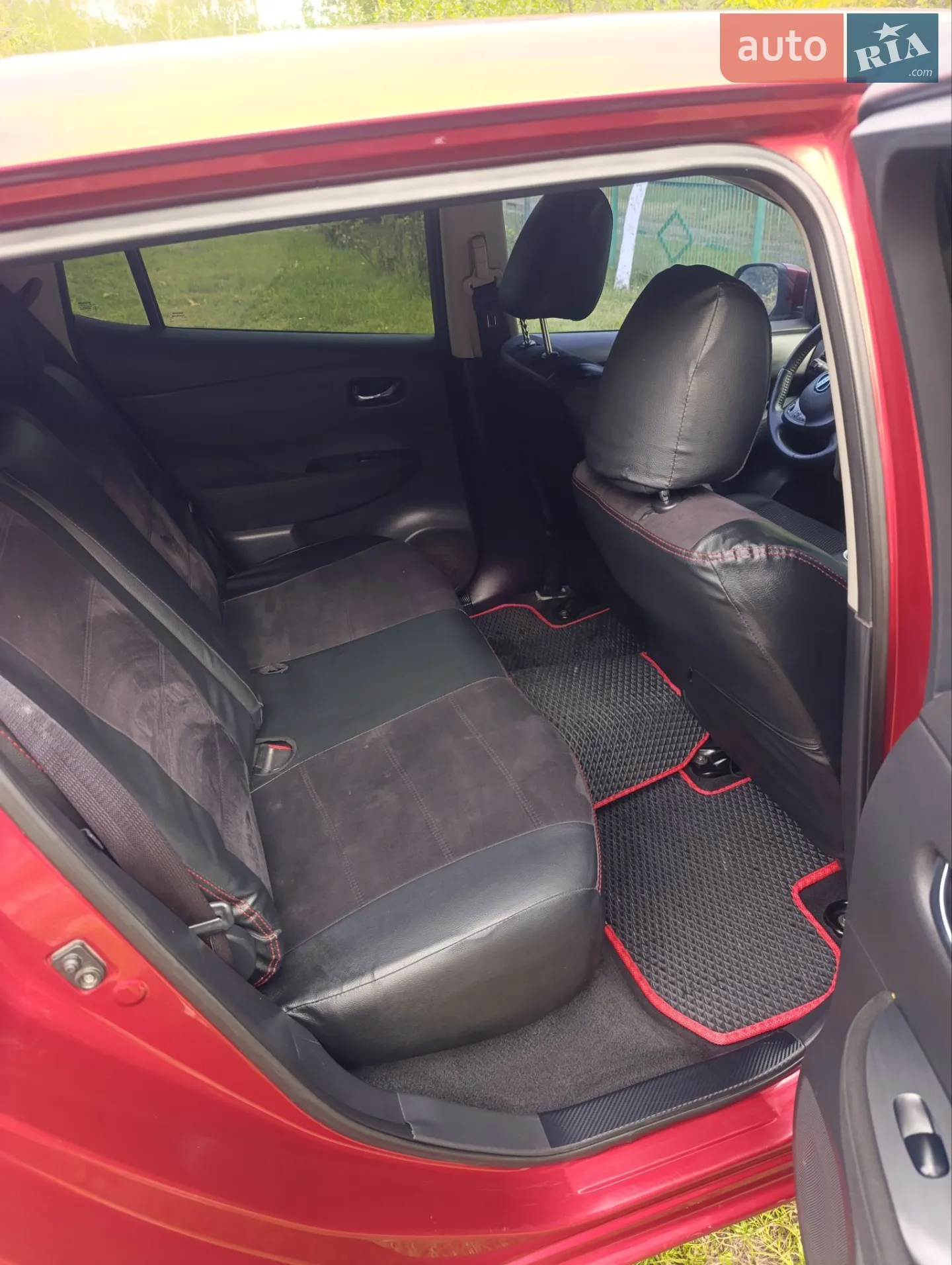2015 Nissan Leaf - мініатюра 11